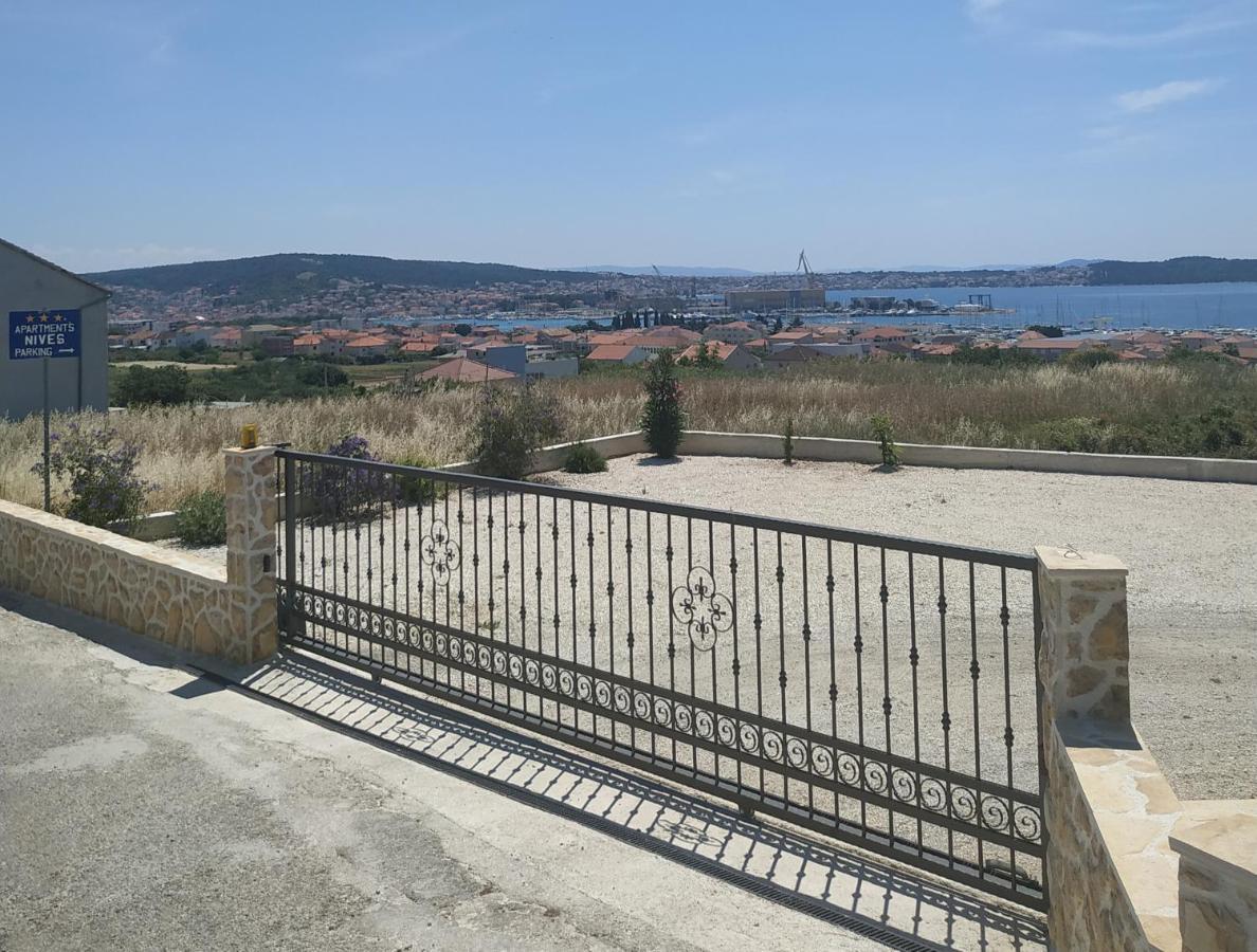 Apartment Nives Trogir Buitenkant foto
