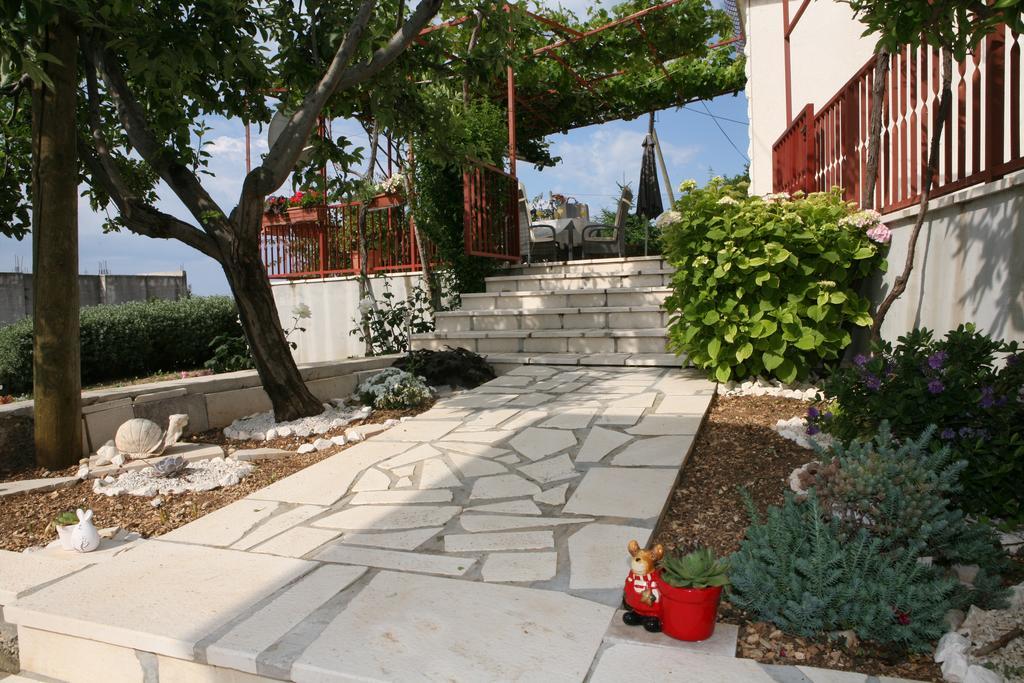 Apartment Nives Trogir Buitenkant foto