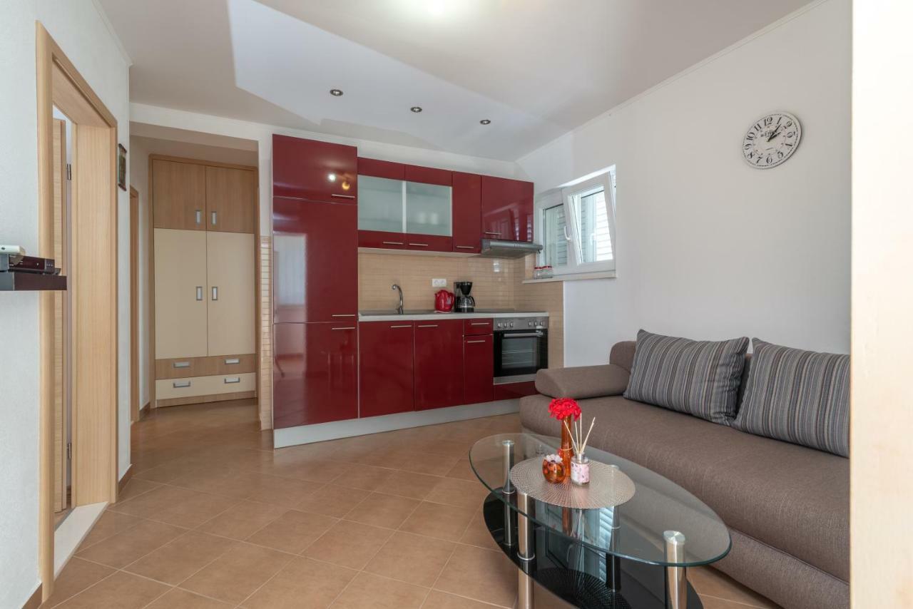 Apartment Nives Trogir Buitenkant foto