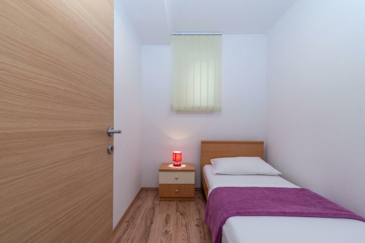 Apartment Nives Trogir Buitenkant foto
