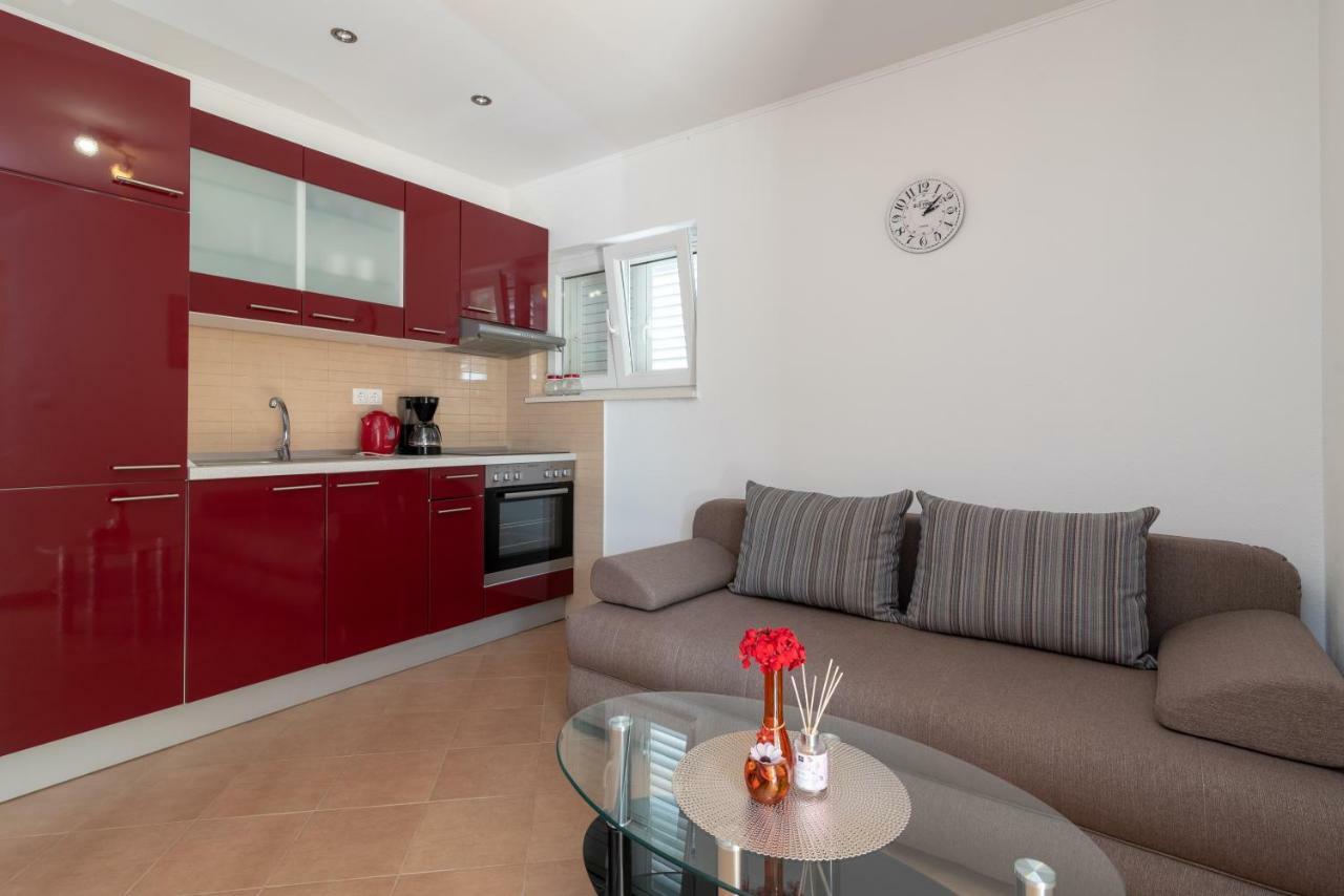 Apartment Nives Trogir Buitenkant foto