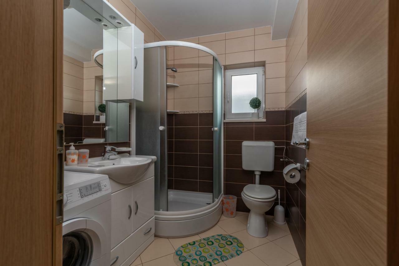 Apartment Nives Trogir Buitenkant foto