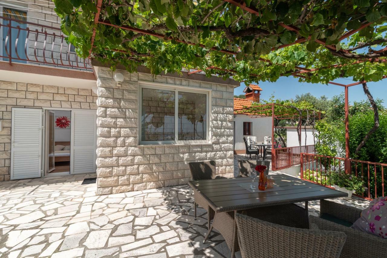 Apartment Nives Trogir Buitenkant foto
